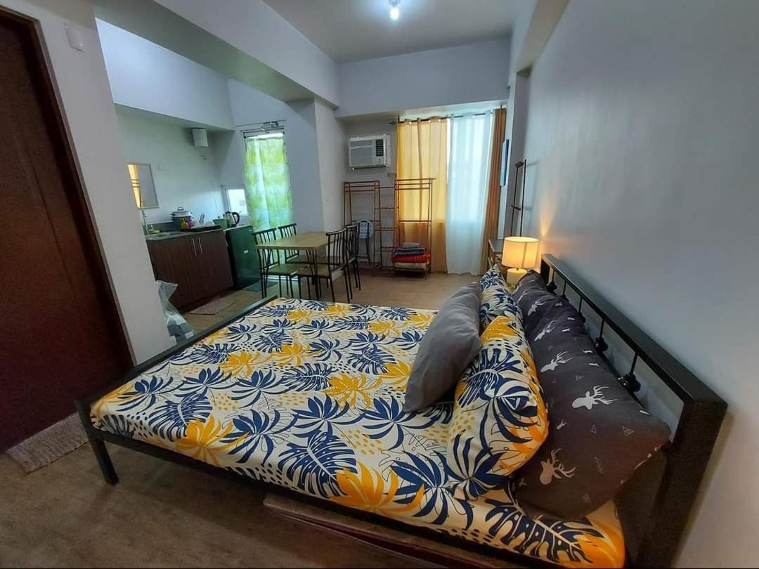 Alabang Affordable Condominium Манила Экстерьер фото