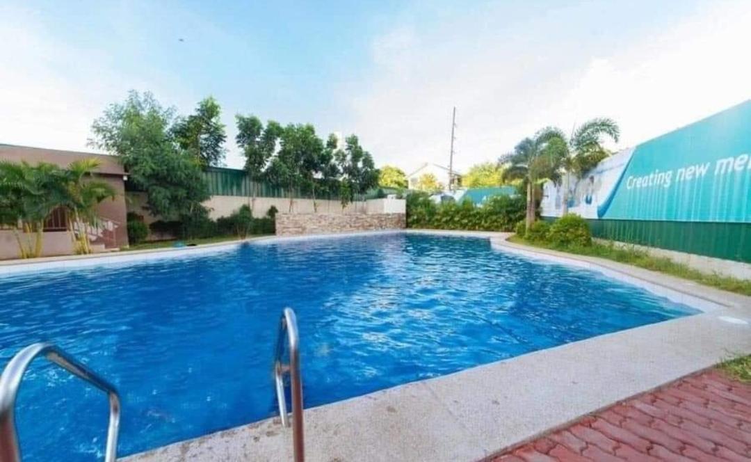 Alabang Affordable Condominium Манила Экстерьер фото